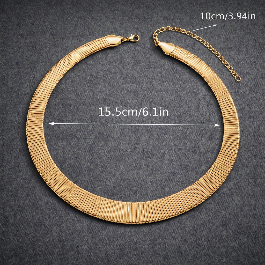 Geometric Necklace — Daily Essentials