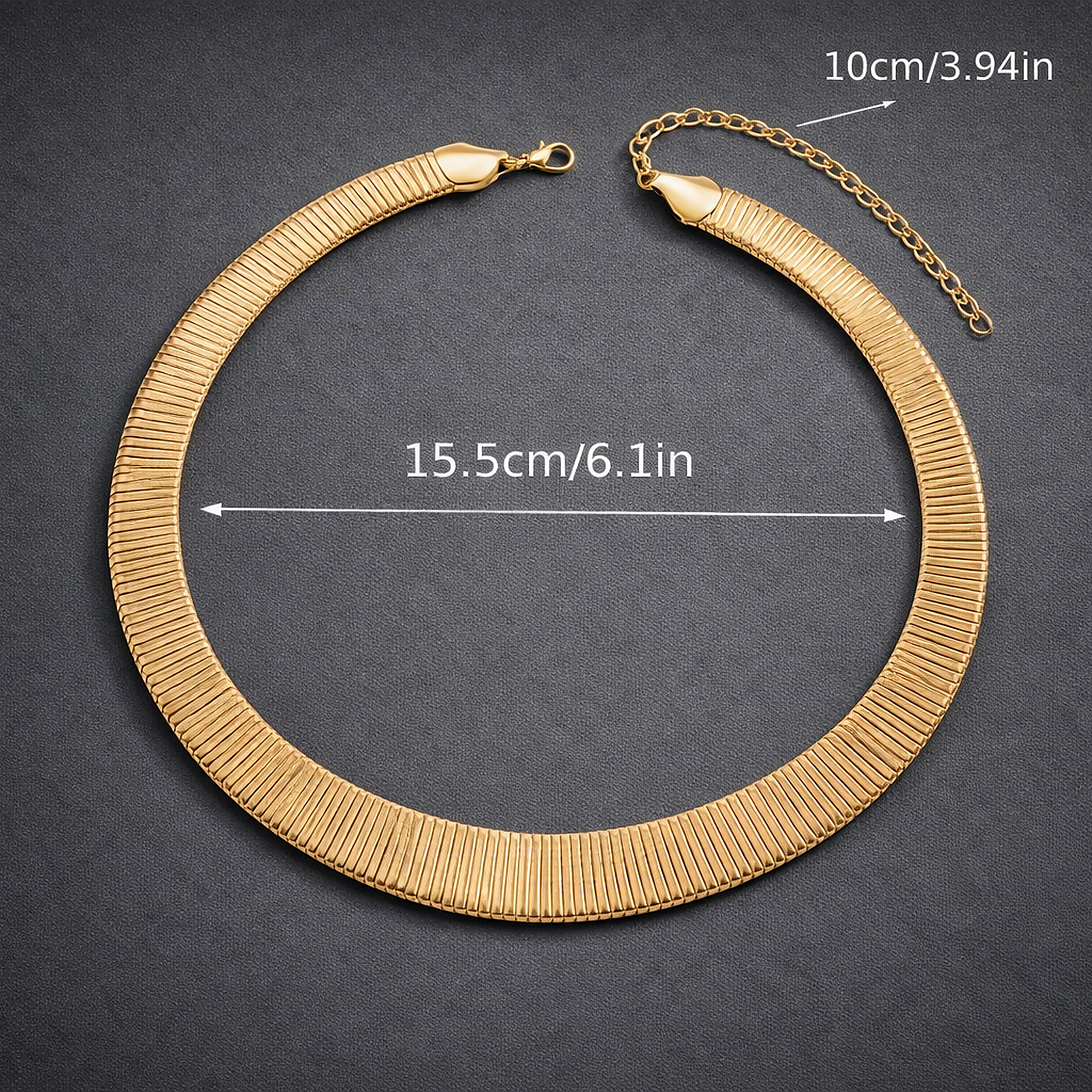 Geometric Necklace — Daily Essentials